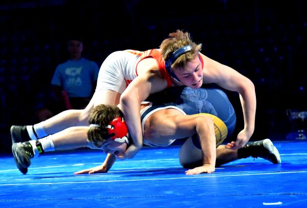 Stout, Manville Take Different Paths To Fargo Titles - PA Power Wrestling